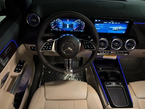 New 2026 Mercedes-Benz GLA 250 4MATIC image 13