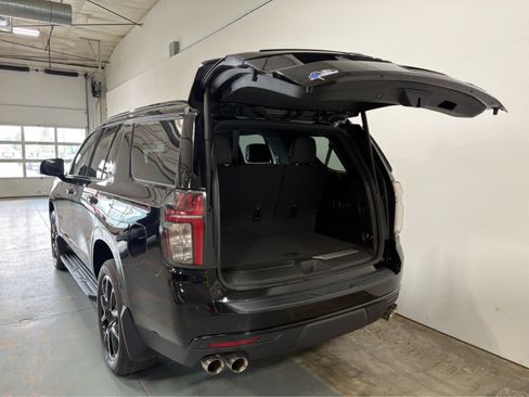 Used 2024 Chevrolet Tahoe RST w/ Sport Performance Package AWD/4WD image 4