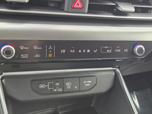 New 2026 Kia Carnival SX image 28