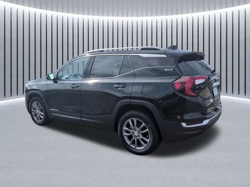 Used 2024 GMC Terrain SLT AWD/4WD image 9