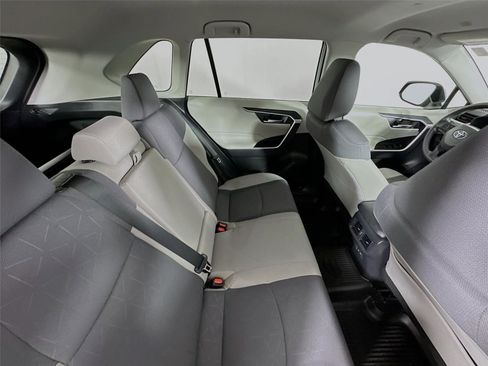 Certified 2025 Toyota RAV4 XLE image 24