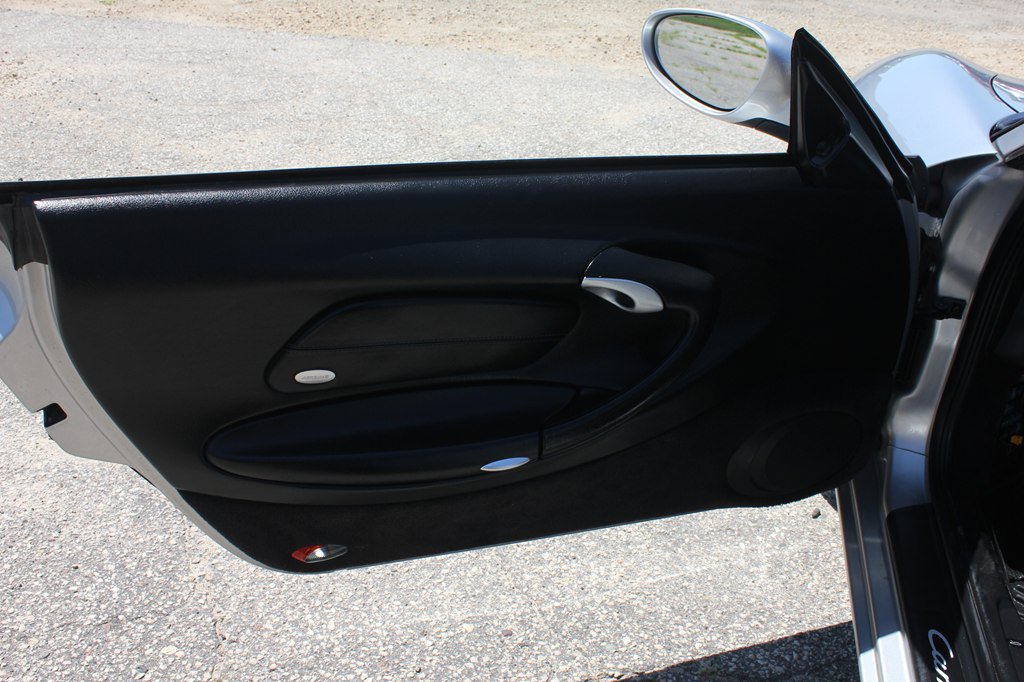 Used 2004 Porsche 911 Carrera RWD image 32