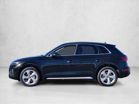 Used 2021 Audi Q5 Premium Plus w/ Premium Plus Package image 8