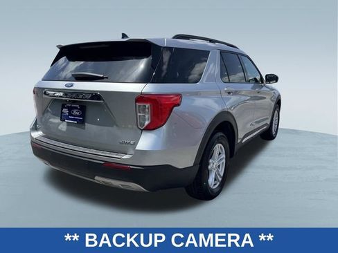 Certified 2023 Ford Explorer XLT w/ Equipment Group 202A AWD/4WD image 3
