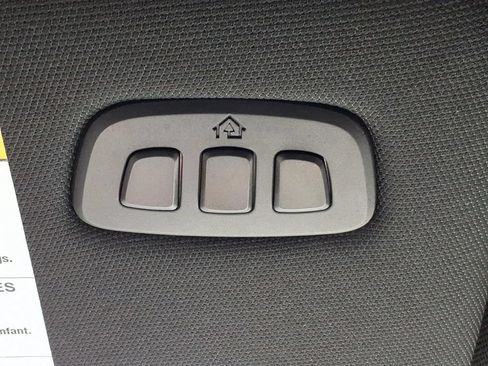 Used 2025 Ford Explorer ST AWD/4WD image 31