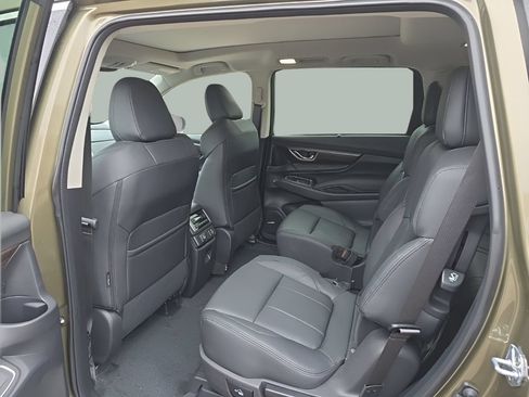 Used 2026 Subaru Ascent Touring AWD/4WD image 11