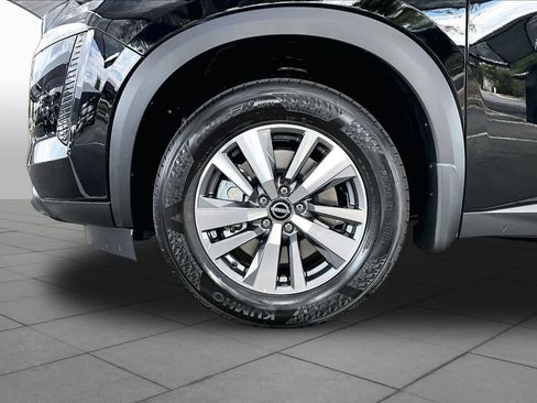 New 2026 Nissan Pathfinder SL FWD image 11