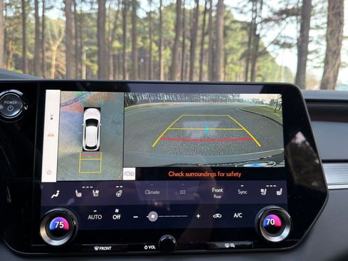 Used 2025 Lexus RX 500h F Sport image 4