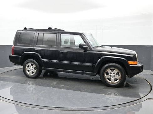 Used 2006 Jeep Commander Base image 5