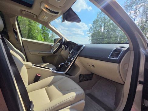 Used 2016 Volvo XC60 T5 Premier w/ Protection Package AWD/4WD image 24