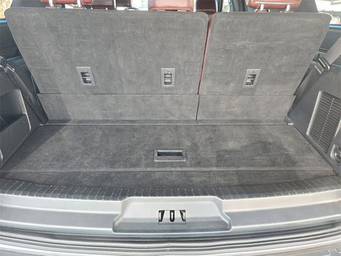 Used 2023 Ford Expedition Limited image 31
