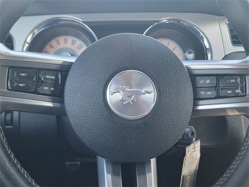 Used 2012 Ford Mustang Premium image 25