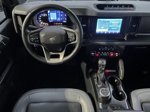 Used 2023 Ford Bronco Big Bend w/ Sasquatch Package image 32