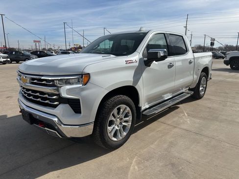 Used 2024 Chevrolet Silverado 1500 LTZ w/ Z71 Off-Road Package AWD/4WD image 32
