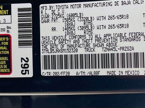 Certified 2025 Toyota Tacoma SR5 image 27