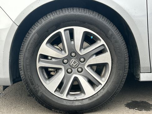 Used 2016 Honda Odyssey Touring Elite image 12