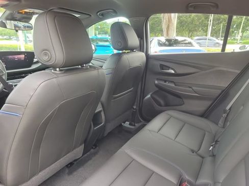 Certified 2024 Buick Envista Sport Touring w/ Convenience II Package FWD image 15