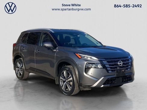 Used 2024 Nissan Rogue SL image 1