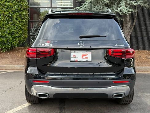 Used 2024 Mercedes-Benz GLB 250 4MATIC image 14
