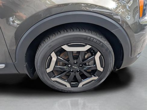 Certified 2023 Kia Telluride S w/ S Sunroof Package image 30