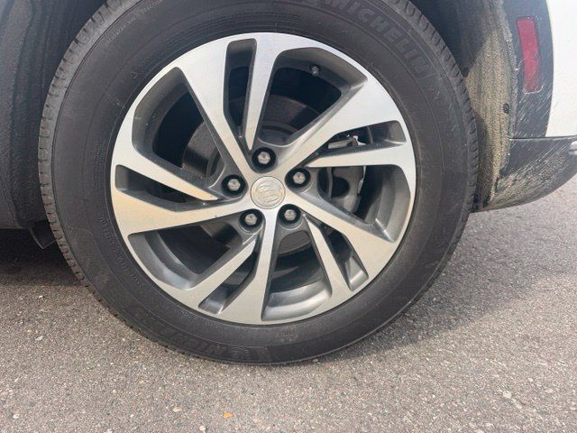 Used 2021 Buick Envision Essence FWD image 11