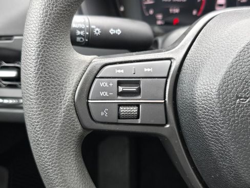 Used 2025 Honda Accord SE image 20