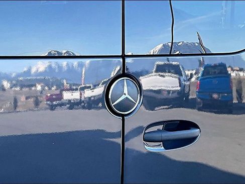 Used 2023 Mercedes-Benz Sprinter 2500 image 8