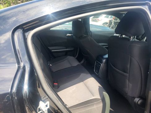 Used 2022 Dodge Charger SXT RWD image 16