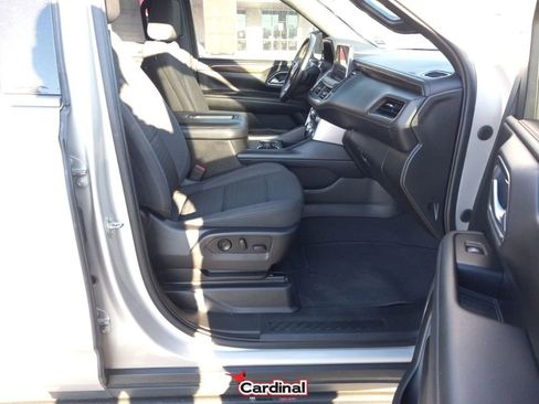 Used 2022 GMC Yukon XL SLE w/ Gmc Pro Safety Plus Package image 20