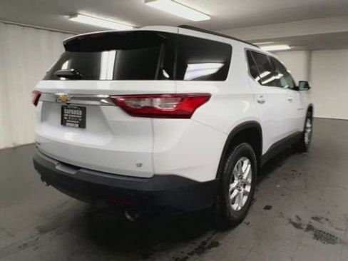 Used 2019 Chevrolet Traverse LT FWD image 8