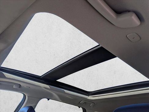 Used 2023 Nissan Rogue SL w/ SL Premium Package image 17