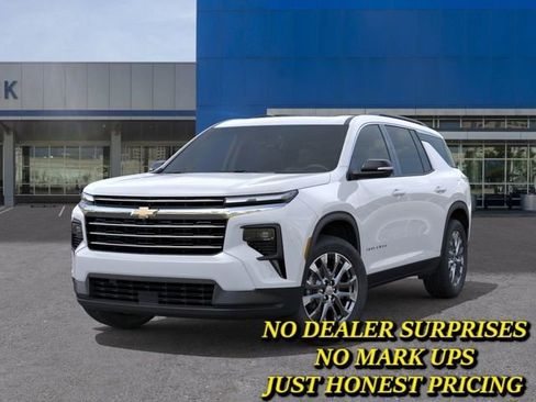 New 2026 Chevrolet Traverse LT FWD image 6