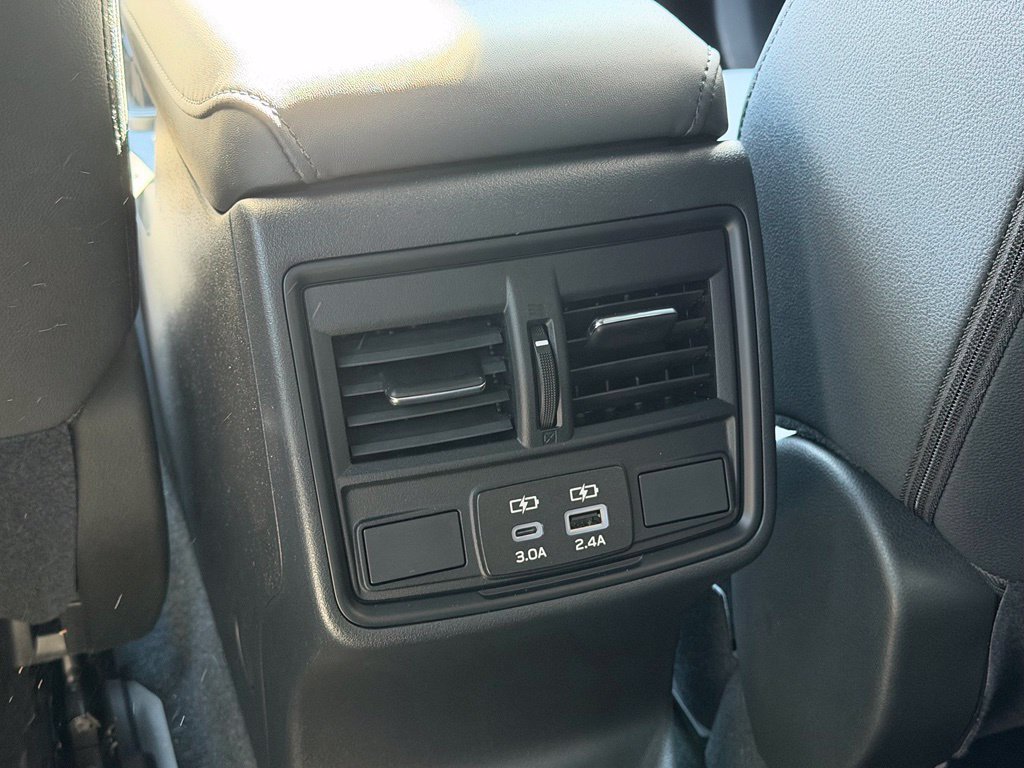 Used 2026 Subaru Outback Premium AWD/4WD image 30