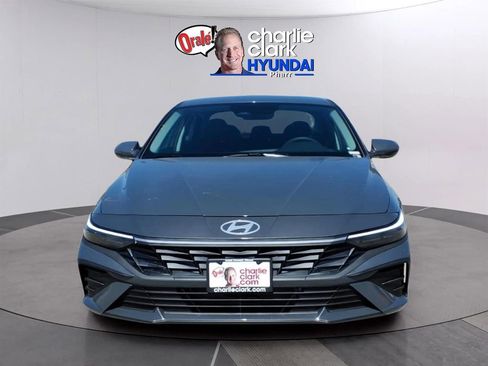 New 2026 Hyundai Elantra Blue image 8