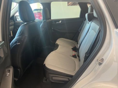 New 2025 Ford Escape SE w/ PHEV Premium Package image 13