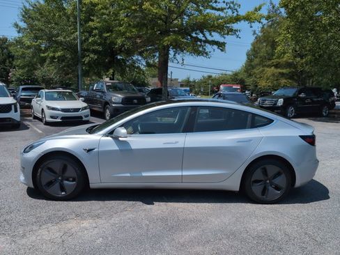 Used 2018 Tesla Model 3 Long Range RWD image 9