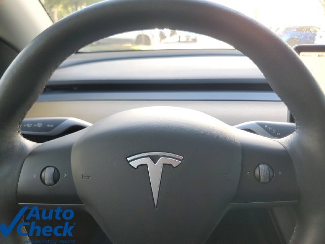 Used 2022 Tesla Model Y Long Range AWD/4WD image 19