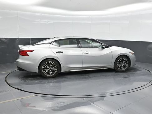 Used 2018 Nissan Maxima Platinum FWD image 4