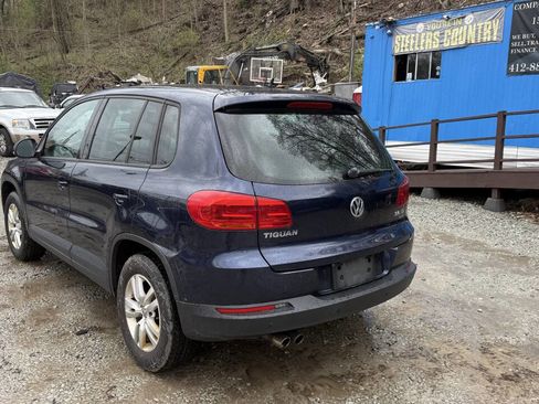 Used 2013 Volkswagen Tiguan S image 10
