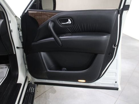 Used 2018 Nissan Armada Platinum w/ Cargo Package image 33