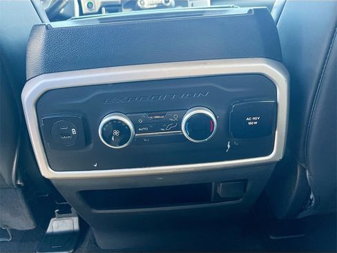 Used 2022 Ford Expedition Max XLT image 26