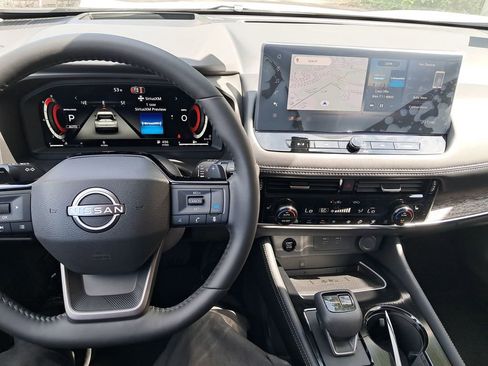 New 2026 Nissan Rogue Platinum w/ Platinum Premium Package AWD/4WD image 13