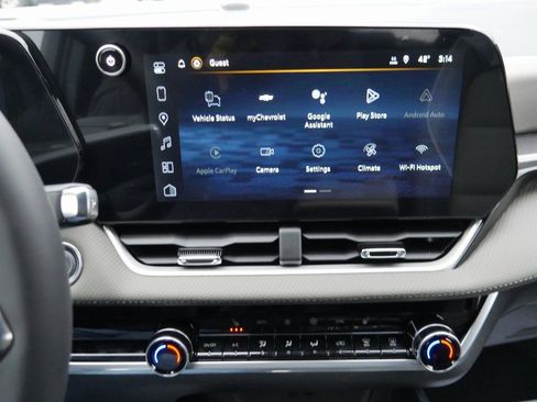 New 2026 Chevrolet Equinox LT w/ Convenience Package II FWD image 15