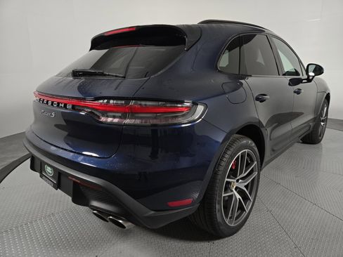Used 2022 Porsche Macan S image 2
