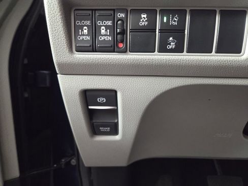 Used 2019 Honda Odyssey EX image 21