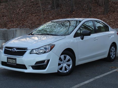 Used 2016 Subaru Impreza 2.0i image 2