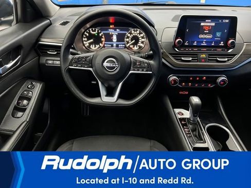 Used 2024 Nissan Altima 2.5 SV image 13