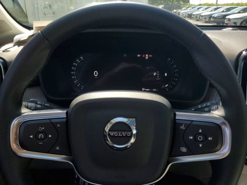 Certified 2026 Volvo XC40 B5 Plus AWD/4WD image 22