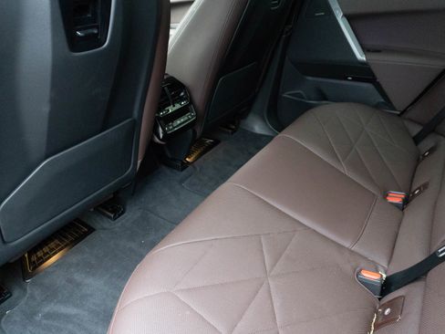 Certified 2025 BMW iX xDrive50 w/ Premium Package image 32