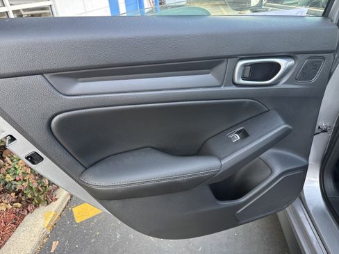 Used 2024 Honda Civic EX-L image 12